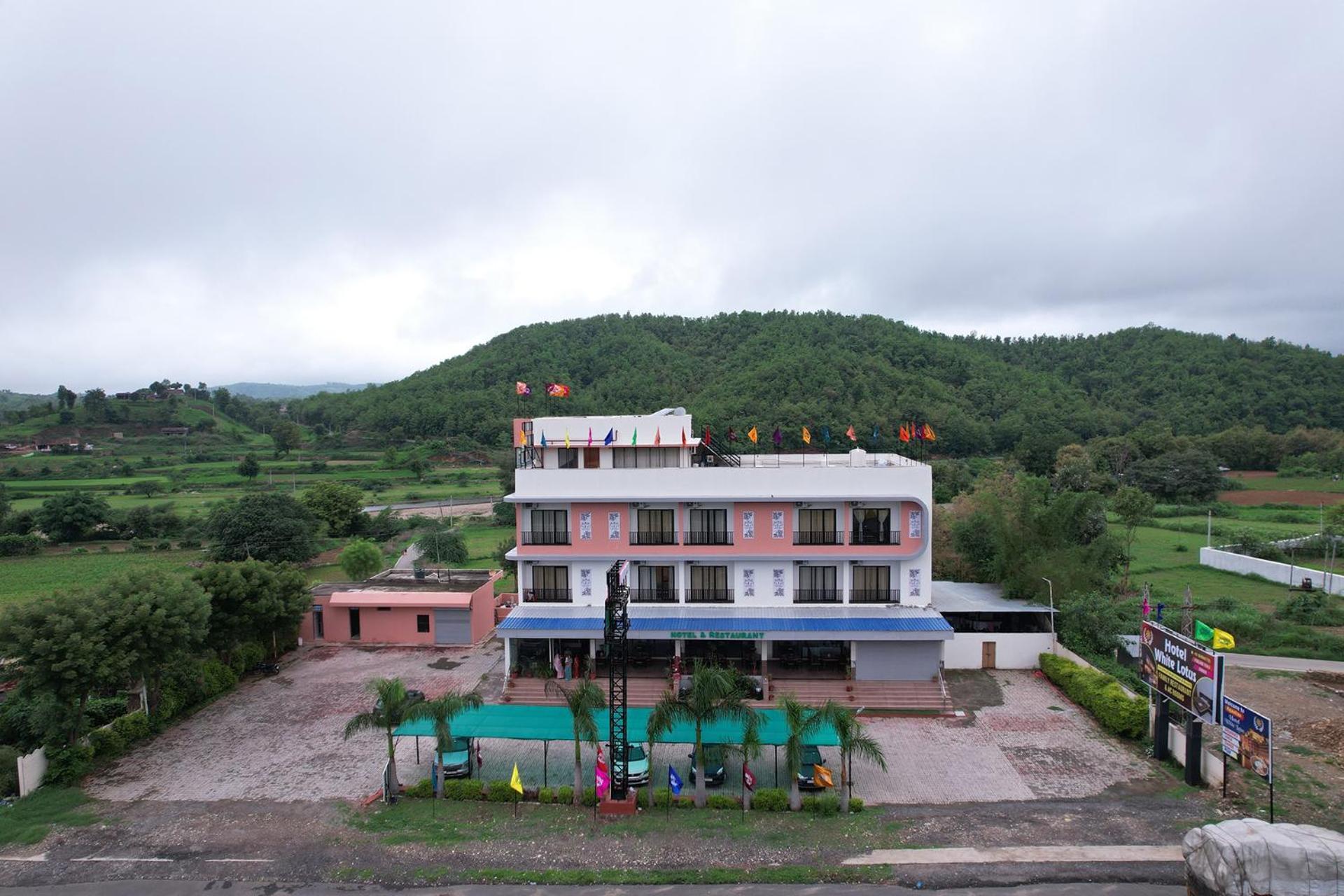 Hotel White Lotus Dungarpur Zewnętrze zdjęcie